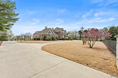 RARE OPPORTUNITY TO OWN 4.6 ACRE GATED ELEGANT COUNTRY STYLE - photo 2