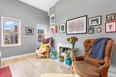 Stunning, sunlit 1,320-square-foot penthouse featuring two - photo 3