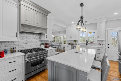RARE OPPORTUNITY TO OWN 4.6 ACRE GATED ELEGANT COUNTRY STYLE - photo 9