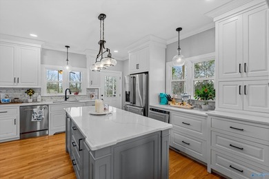 RARE OPPORTUNITY TO OWN 4.6 ACRE GATED ELEGANT COUNTRY STYLE - photo 10