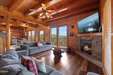 Stunning Mountain & Lake View Retreat Near Douglas Lake: Proven - photo 11
