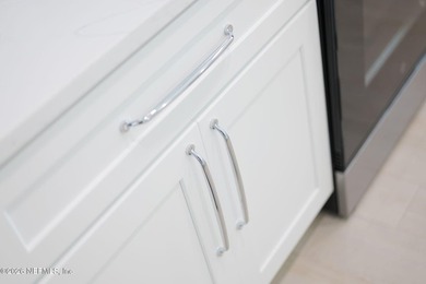 This brand new 3 bed/2 bath from Inkline Homes features a huge - photo 11