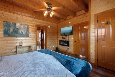 Stunning Mountain & Lake View Retreat Near Douglas Lake: Proven - photo 13