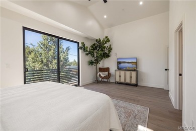 Tucked beneath wide open skies with stunning Gold Mountain views - photo 22