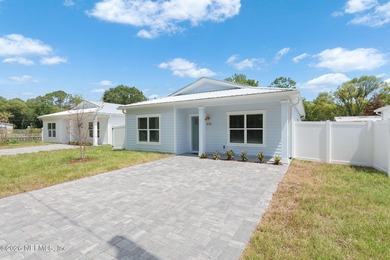 This brand new 3 bed/2 bath from Inkline Homes features a huge - photo 32