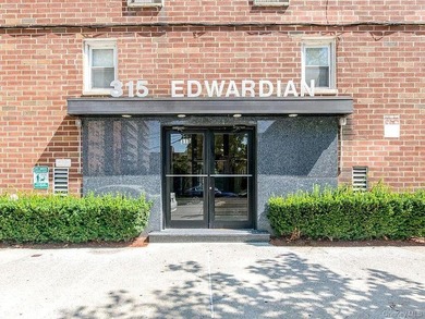 Welcome to the PENTHOUSE floor of the highly acclaimed Edwardian - photo 2