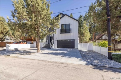 Tucked beneath wide open skies with stunning Gold Mountain views - photo 47