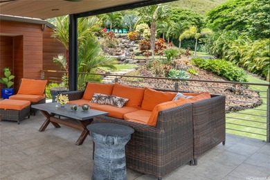 Beyond a private gated entrance, this exceptional contemporary - photo 5