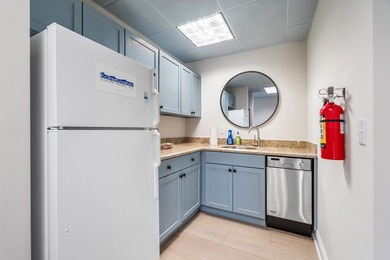Introducing a prime opportunity for office building investors in - photo 11