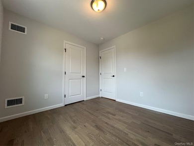 New Center Hall Colonial that features a traditional and modern - photo 12