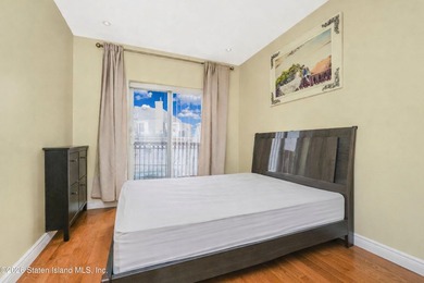 Top-floor 3-bedroom condo offering 1,026 sq/ft of comfortable - photo 13