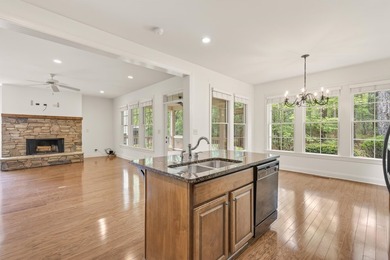 Perfect getaway cottage! Southern Living design with stylish - photo 16