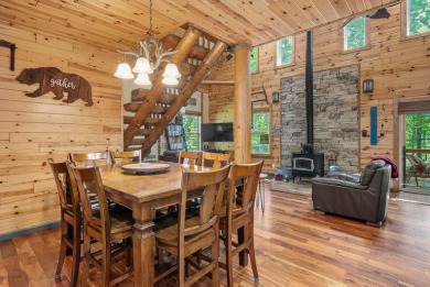 The ''Hidden Gem'' is situated on 2 lots with an easy walk to - photo 19