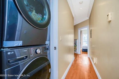 Top-floor 3-bedroom condo offering 1,026 sq/ft of comfortable - photo 21