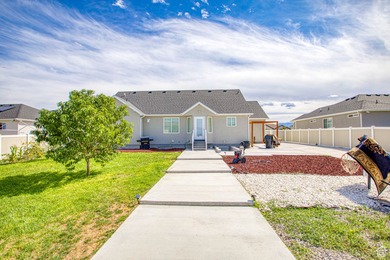 Great Salt Lake Home For Sale in Grantsville Utah