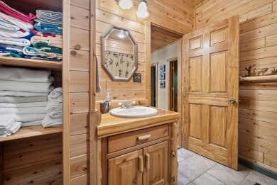 The ''Hidden Gem'' is situated on 2 lots with an easy walk to - photo 26