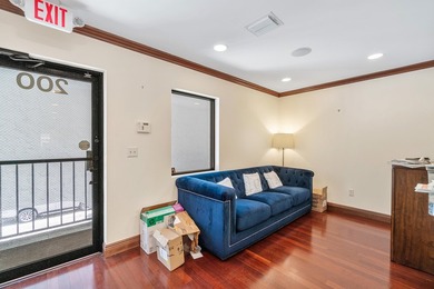 Introducing a prime opportunity for office building investors in - photo 32