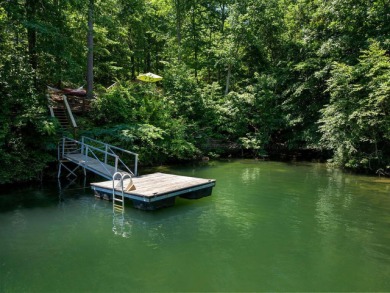 The ''Hidden Gem'' is situated on 2 lots with an easy walk to - photo 37