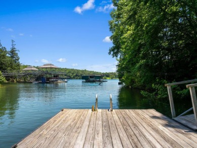 The ''Hidden Gem'' is situated on 2 lots with an easy walk to - photo 40