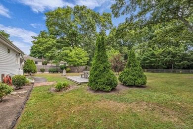 Move right in and start enjoying this beautifully updated - photo 4