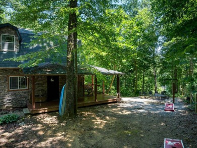 The ''Hidden Gem'' is situated on 2 lots with an easy walk to - photo 45