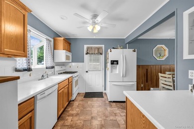 Move right in and start enjoying this beautifully updated - photo 7
