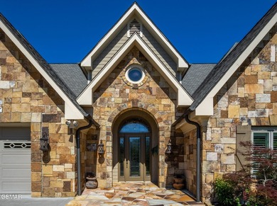 THIS MAGNIFICENT SMOKY MOUNTAIN ESTATE BOASTS 11,312 SQ FT OF - photo 3