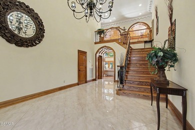 THIS MAGNIFICENT SMOKY MOUNTAIN ESTATE BOASTS 11,312 SQ FT OF - photo 6