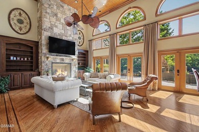 THIS MAGNIFICENT SMOKY MOUNTAIN ESTATE BOASTS 11,312 SQ FT OF - photo 10
