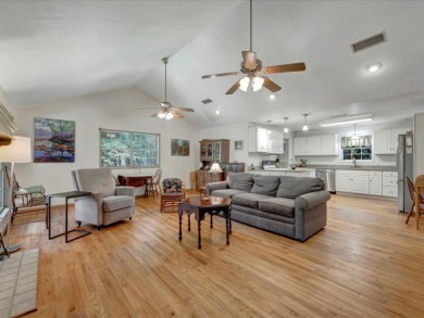 East Texas Lake Pinkston waterfront home on 2.62 Acres - photo 10