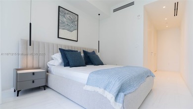 Largest Split Floor plan, Fully Furnished 2 bedrooms + DEN, 3 - photo 31