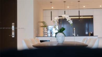 Largest Split Floor plan, Fully Furnished 2 bedrooms + DEN, 3 - photo 40