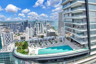 Largest Split Floor plan, Fully Furnished 2 bedrooms + DEN, 3 - photo 52
