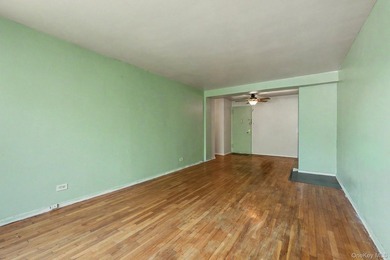 Spacious 1-Bedroom apartment located in the Spuyten Duyvil - photo 6