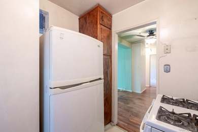 Spacious 1-Bedroom apartment located in the Spuyten Duyvil - photo 9