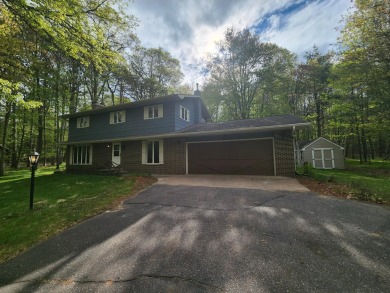 Lake Home For Sale in Minocqua, Wisconsin