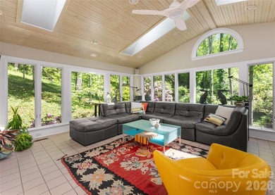 Stunning North Asheville home on a 0.76 acre lot in a desirable - photo 12