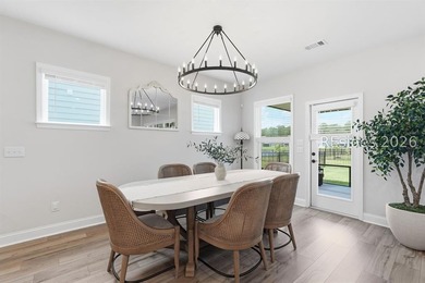 Better than new, move-in ready home in Malind Bluff Waterfront - photo 17