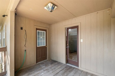 Affordable Waterfront Opportunity at Moss Lake. Discover the - photo 18