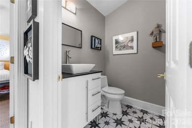 Stunning North Asheville home on a 0.76 acre lot in a desirable - photo 20