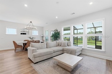 Better than new, move-in ready home in Malind Bluff Waterfront - photo 20