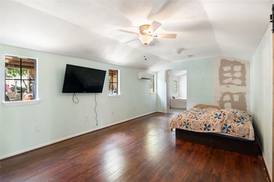 Affordable Waterfront Opportunity at Moss Lake. Discover the - photo 24
