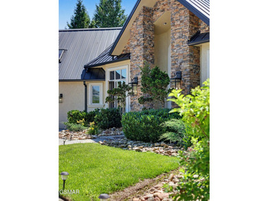 Experience the perfect blend of luxury, privacy, and - photo 5