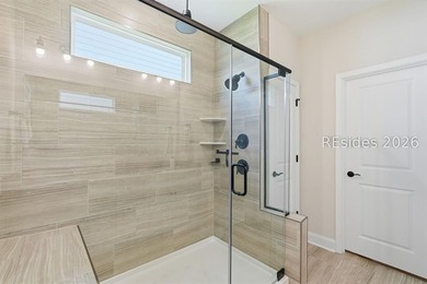 Better than new, move-in ready home in Malind Bluff Waterfront - photo 27