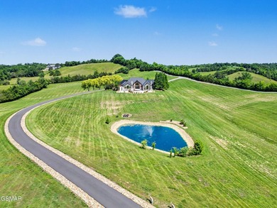 Experience the perfect blend of luxury, privacy, and - photo 10