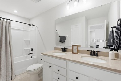 Better than new, move-in ready home in Malind Bluff Waterfront - photo 35