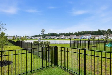 Better than new, move-in ready home in Malind Bluff Waterfront - photo 44