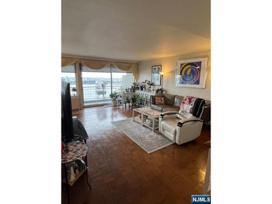 Luxury Top-Floor Duplex with Stunning Manhattan Skyline Views - photo 5