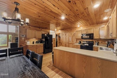 WOW FACTOR! BREATHTAKING YEAR-ROUND MOUNTAIN VIEWS, STRONG - photo 10