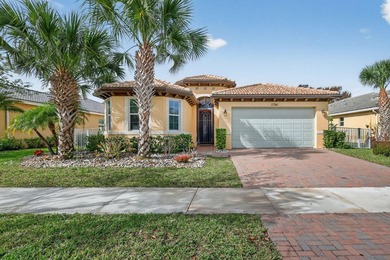 Welcome to resort style living at its finest. This beautiful 3BR - photo 1